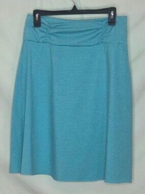 Tranquility knee-length skirt - turquoise - sz. M